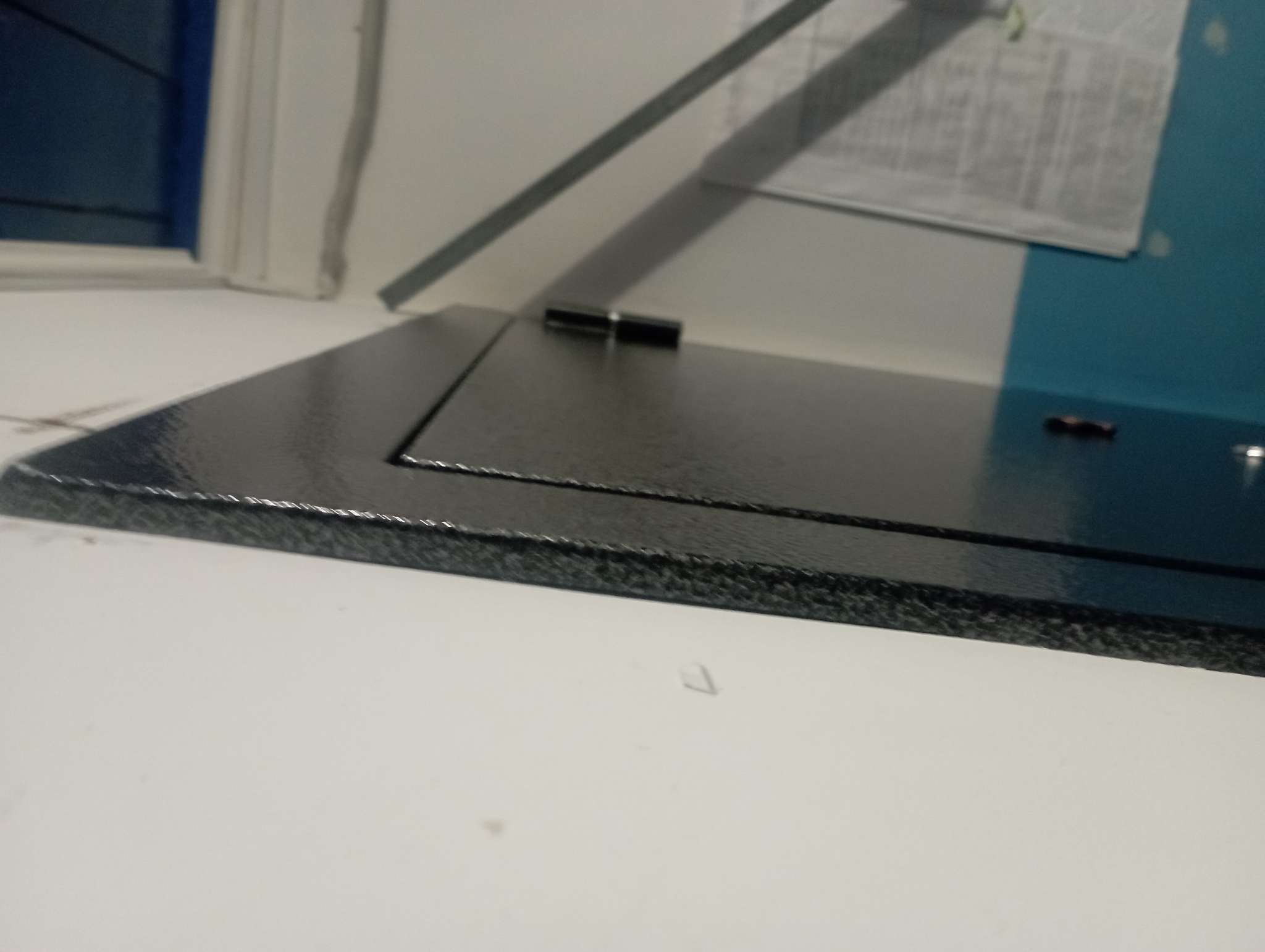 Фотография покупателя товара Входная дверь в квартиру «Берлога. Сити Антик Лофт», 870×2050 мм, левая, цвет антик серебро/бетон светлый - Фото 4