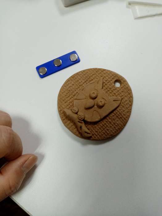 Фотография покупателя товара Фиксатор для ткани, магнитный, 4.5×1.3×0.3 см - Фото 3