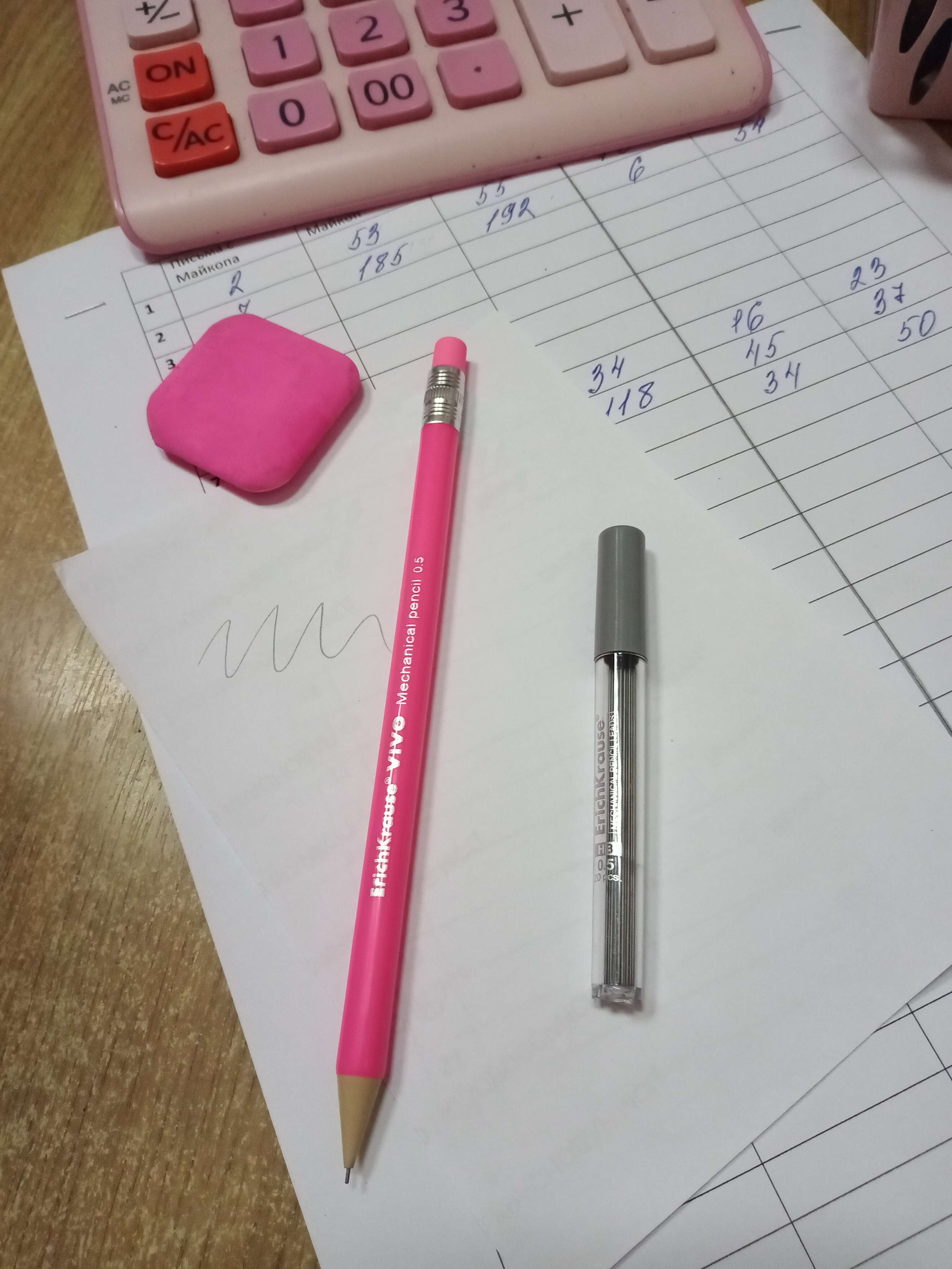 Фотография покупателя товара Набор карандаш механический ErichKrause "Vivo",  НВ, грифель d=0.5 мм, 20 грифелей, в пакете, микс