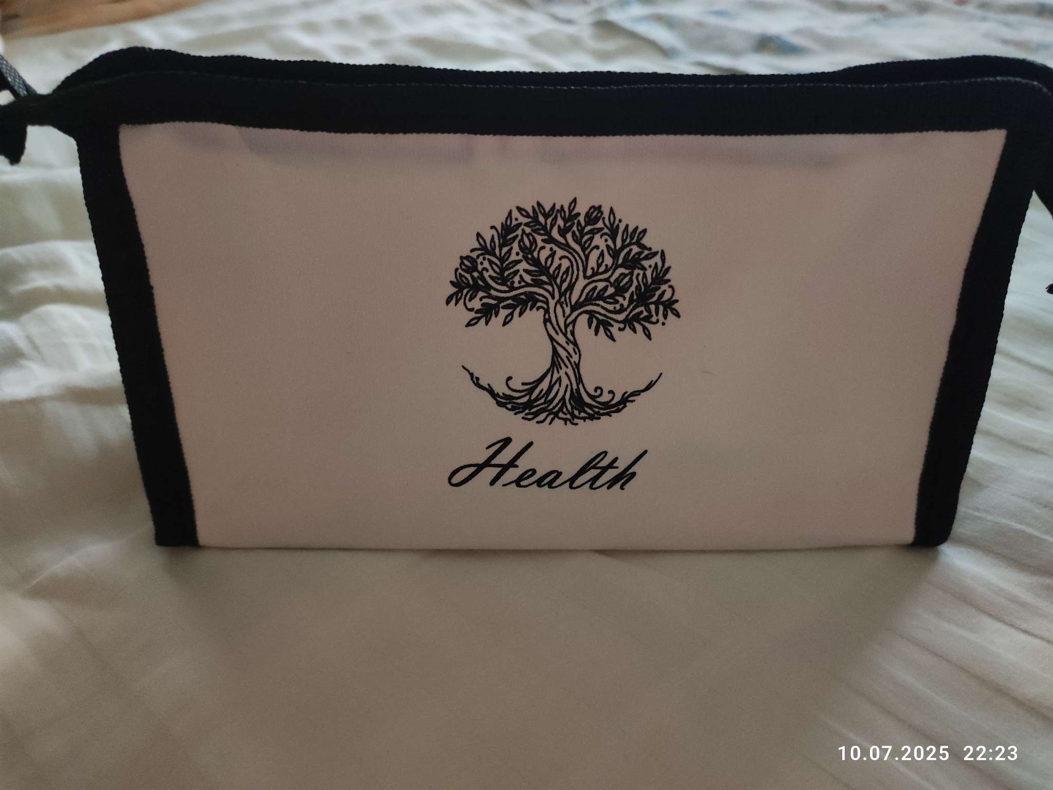 Фотография покупателя товара Аптечка дорожная HEALTH, 18×10×4 см - Фото 1