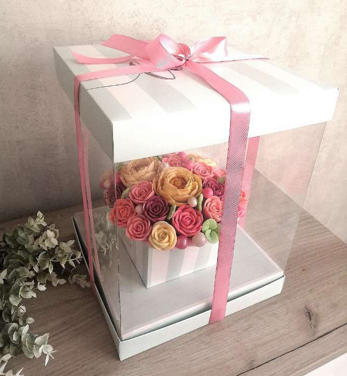 Фотография покупателя товара Коробка подарочная для цветов с вазой и PVC окнами складная, упаковка, «With love», 23 х 30 х 23 см - Фото 5