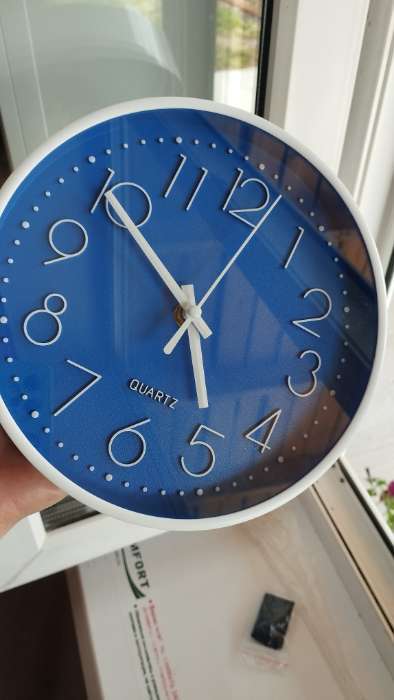 Фотография покупателя товара Часы настенные интерьерные «Классика», плавный ход, d=20 см, синие - Фото 1