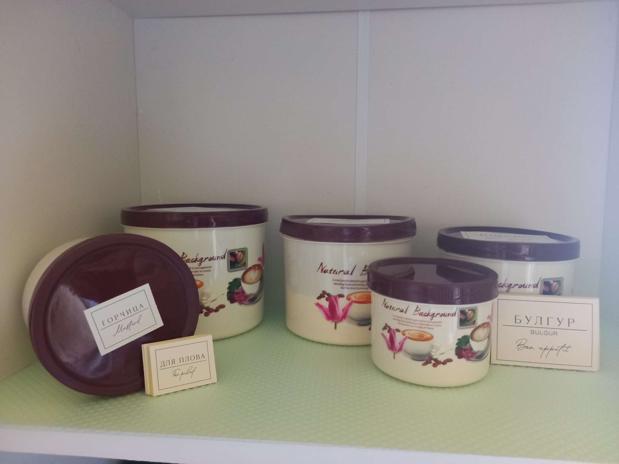 Фотография покупателя товара Контейнеры для хранения сыпучих Доляна, набор 6 шт.: 0.15 л, 0.3 л, 0.4 л, 0.5 л, 0.8 л, 1 л, пластик, рисунок МИКС - Фото 2