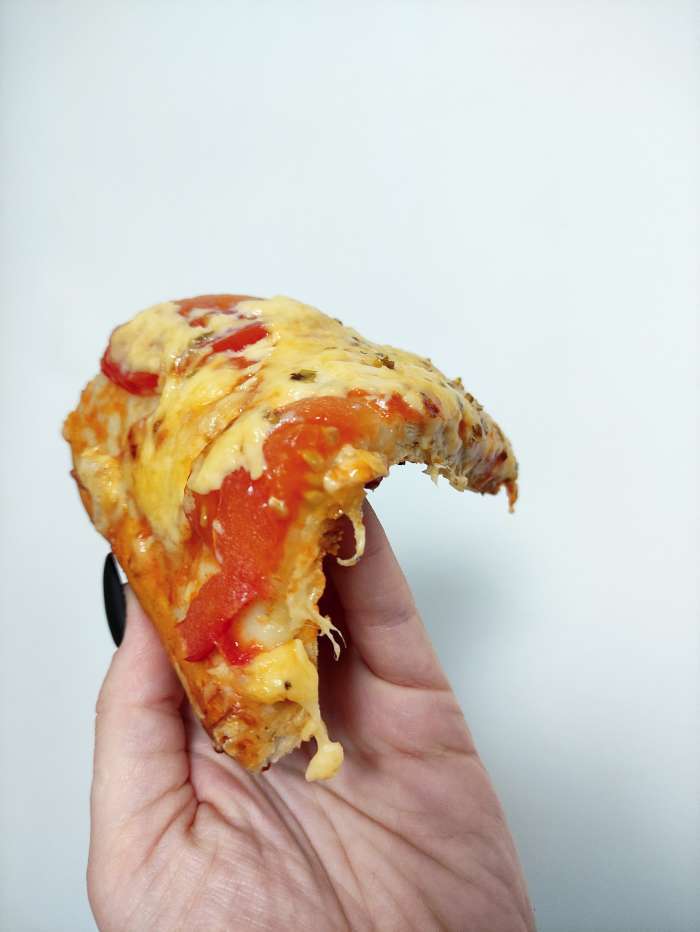 Фотография покупателя товара Форма для пиццы Доляна «Жаклин», 33×1.5 см, перфорированная, антипригарное покрытие, цвет чёрный - Фото 12