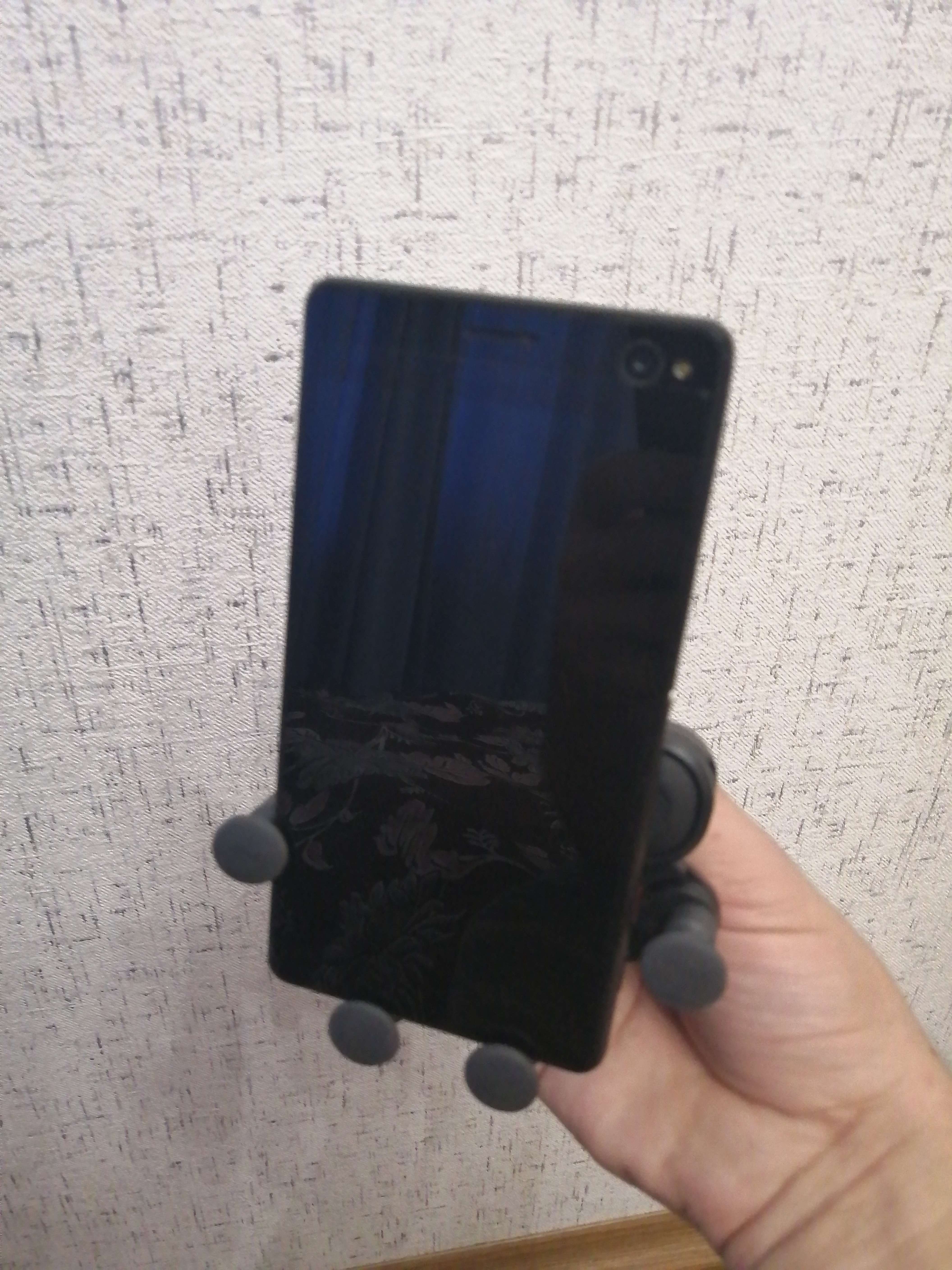 Фотография покупателя товара Держатель телефона Cartage в дефлектор, самозажимной 6-9.5 см, черный