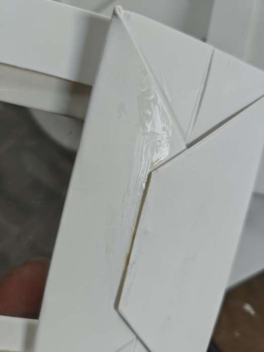 Фотография покупателя товара Коробка - пакет подарочная с ручкой, белая с окном, для упаковки сувениров и мини подарков, 16×12×6 см - Фото 2