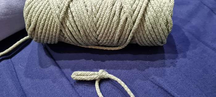 Фотография покупателя товара Шнур для вязания с сердечником 100% полиэфир, ширина 5 мм 100м/550гр (21 серо-зеленый) - Фото 11