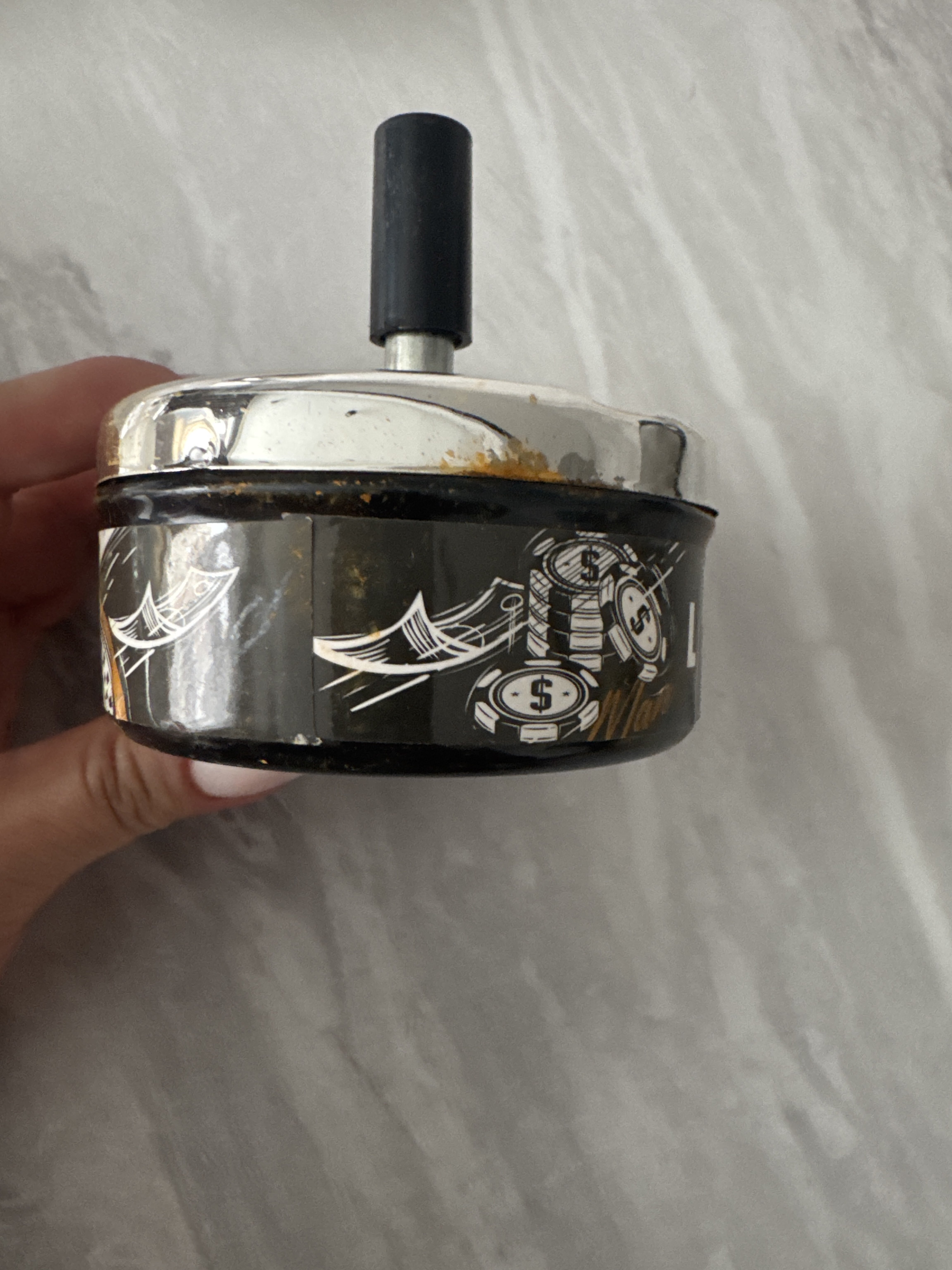 Фотография покупателя товара Пепельница бездымная Lucky, 11×9.5 см. - Фото 1