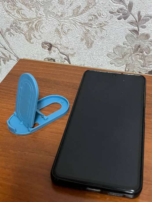 Фотография покупателя товара Подставка для телефона Luazon, складная, овальная, регулируемая высота, голубая - Фото 6