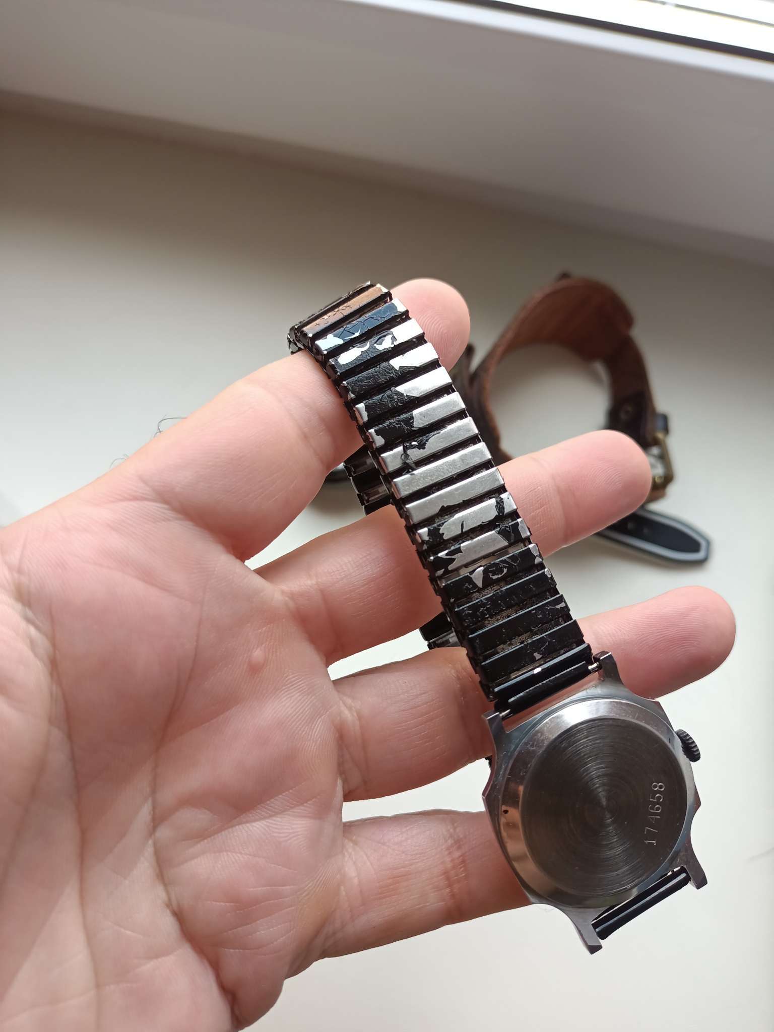 Фотография покупателя товара Ремешок для часов «Соломон», 18 мм, металл, длина 15.5-27 см, чёрный - Фото 4