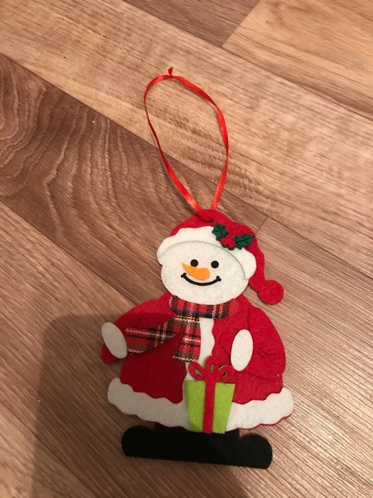 Фотография покупателя товара Набор для творчества - создай ёлочное украшение из фетра «Снеговик с подарком»