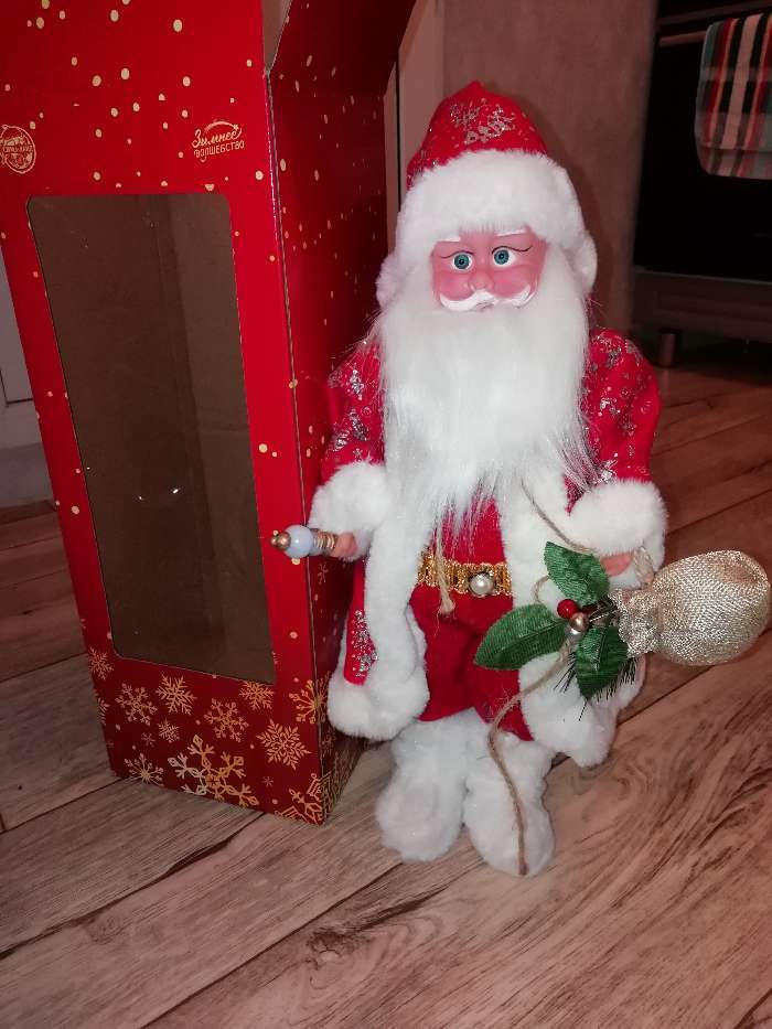 Фотография покупателя товара Дед Мороз "В красной шубке в ёлочках с подарками" двигается, 23х45 см - Фото 1