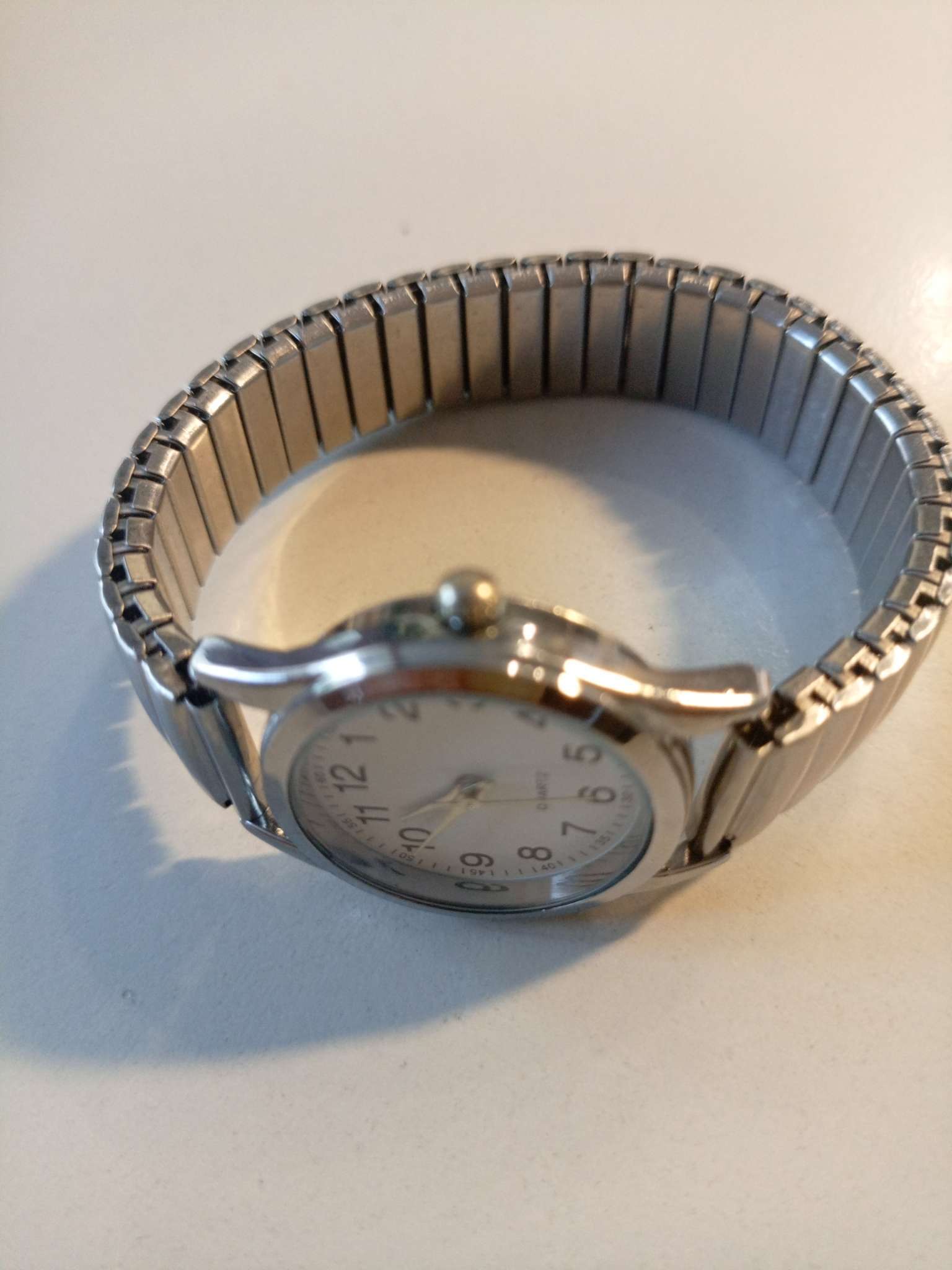 Фотография покупателя товара Часы наручные женские, кварцевые, диаметр корпуса 3.5 см, диаметр циферблата 2.8 см, серебристые - Фото 15