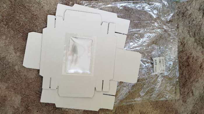 Фотография покупателя товара Коробка подарочная складная Present, 16.5×12.5×5.2 см с окном - Фото 2