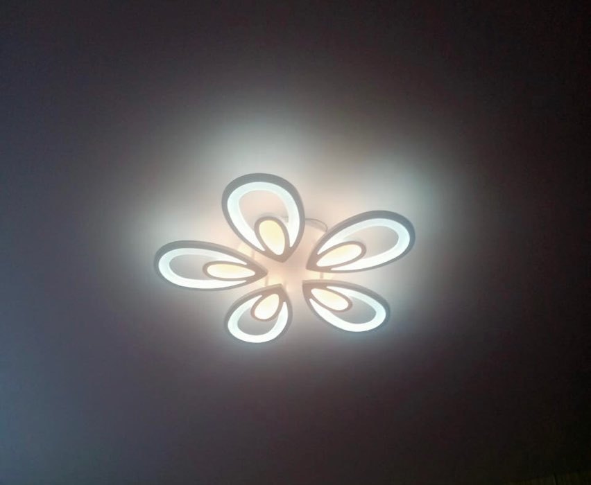 Фотография покупателя товара Люстра с ПДУ 59125/5WT LED 90+90 Вт 3 режима диммер белый 65×65×14 см BayerLux - Фото 1