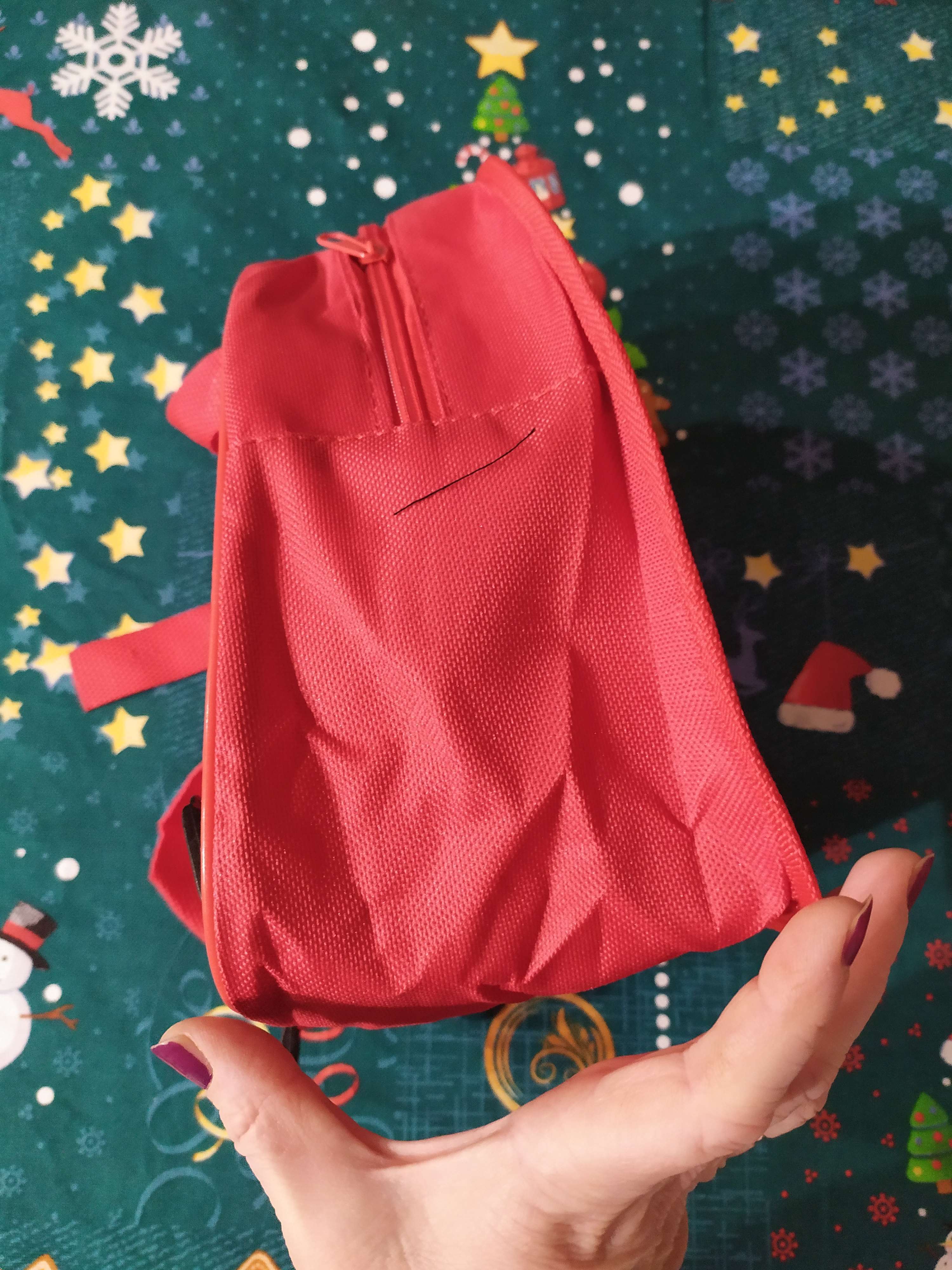 Фотография покупателя товара Рюкзак детский «Новогодняя почта», отдел на молнии, цвет красный, на новый год - Фото 2