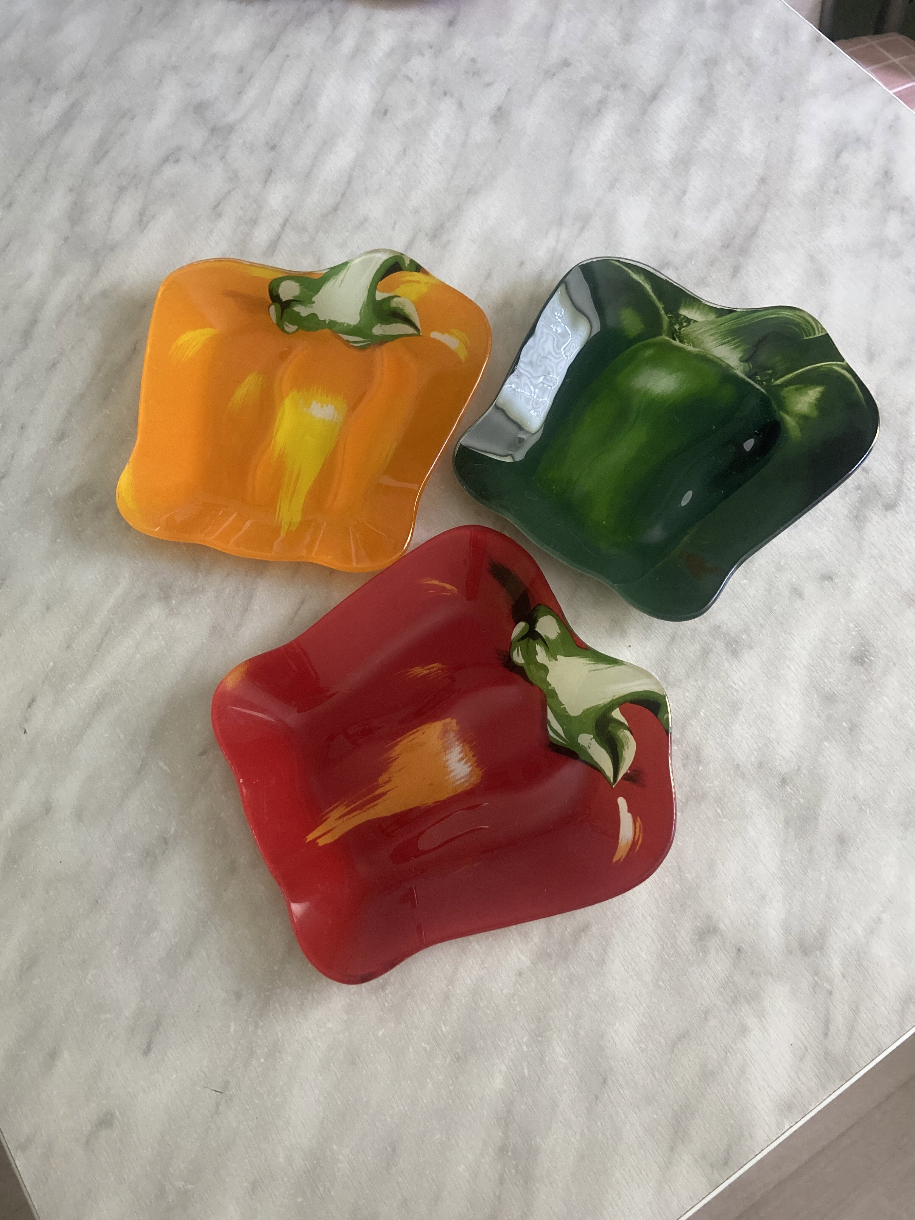 Фотография покупателя товара Блюдо сервировочное Доляна «Перчик», 16×15 см, стекло, жёлтое - Фото 2