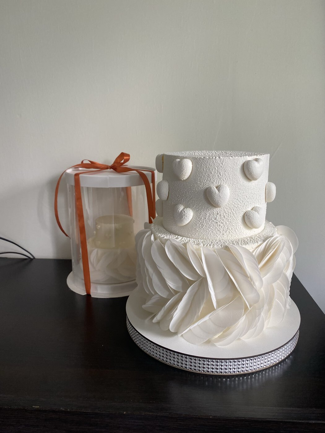 Фотография покупателя товара Форма для муссовых десертов и шоколада KONFINETTA «Сердца», силикон, 29.7×17.3×1.5 см, 35 ячеек (2.7×2.5 см), белая - Фото 2