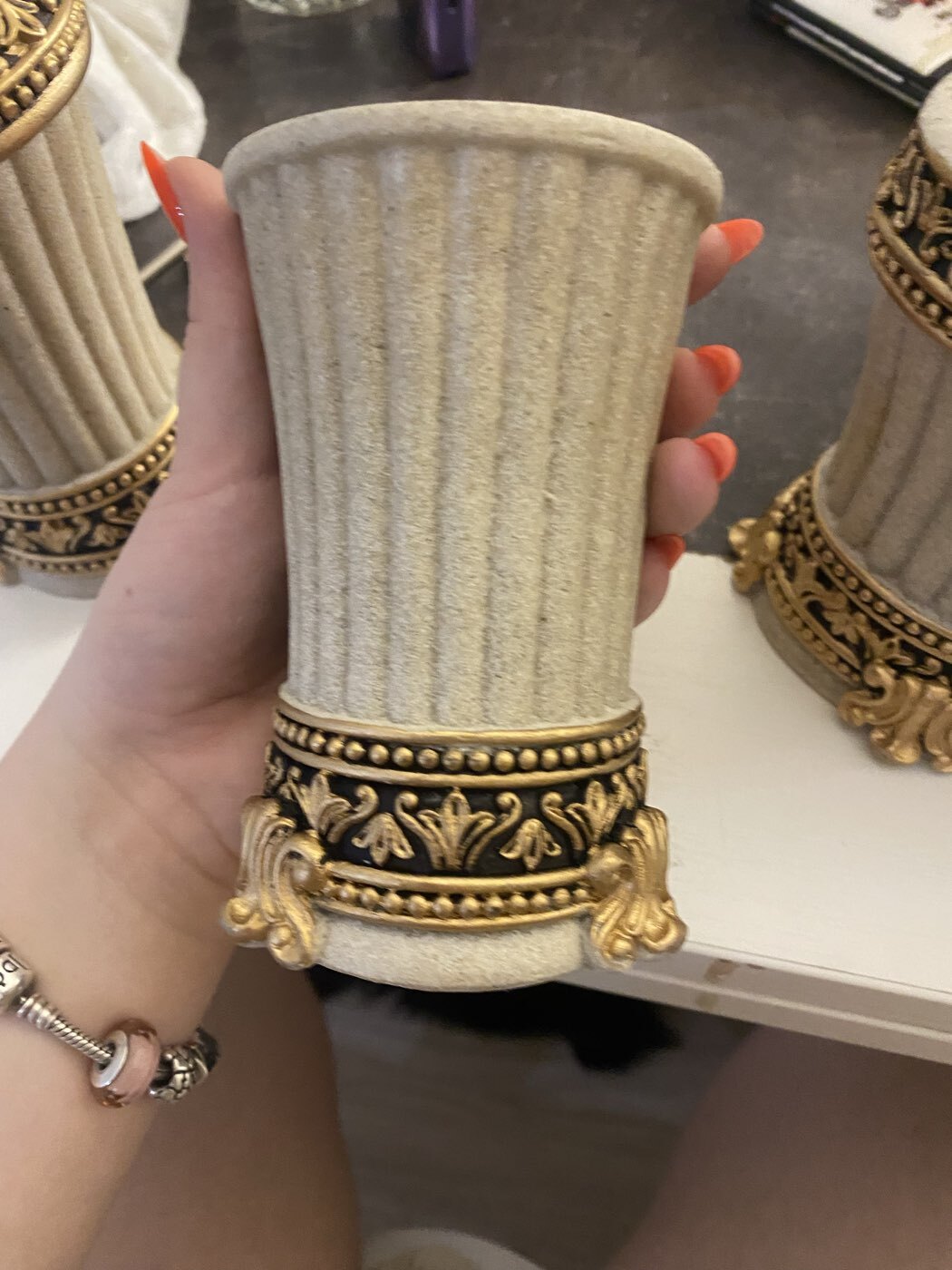 Фотография покупателя товара УЦЕНКА Набор для ванной «Вензеля», 4 предмета (мыльница, дозатор для мыла, 2 стакана) - Фото 1