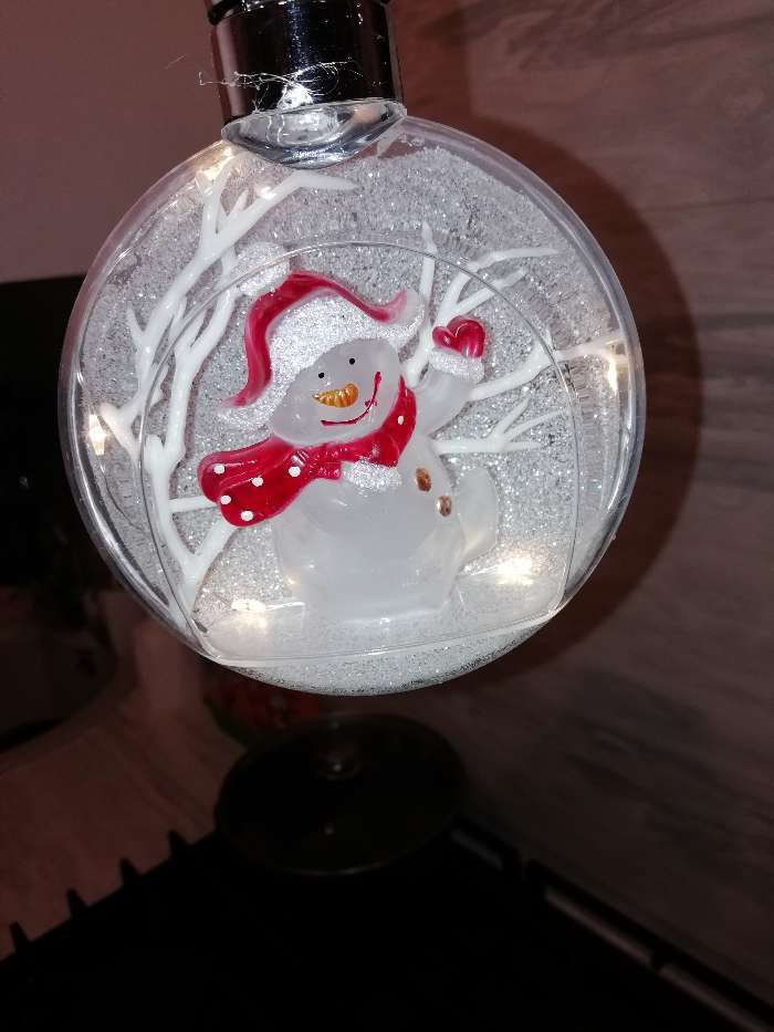Фотография покупателя товара Ёлочный шар «Снеговик», батарейки, 5 LED, свечение тёплое белое - Фото 2