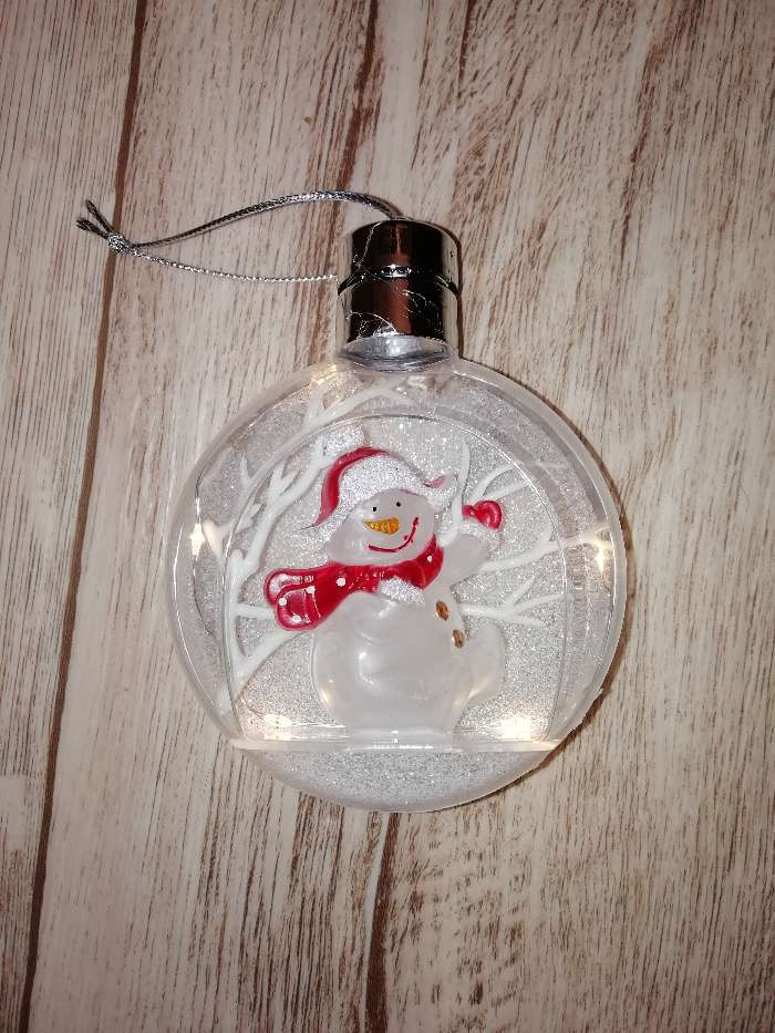 Фотография покупателя товара Ёлочный шар «Снеговик», батарейки, 5 LED, свечение тёплое белое - Фото 4