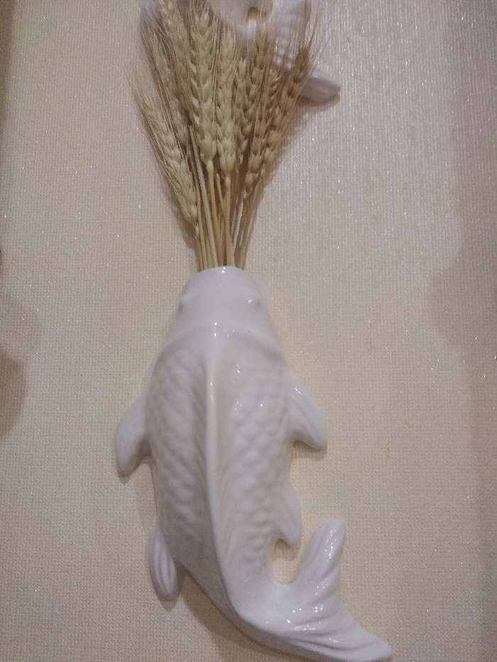 Фотография покупателя товара Ваза керамическая "Рыба", настенная, белая, 20 см - Фото 2