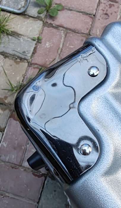 Фотография покупателя товара Чемодан на колёсах средний 55 л (M),, 2 кодовых замка, 4 колеса, крючок, серебряный - Фото 1