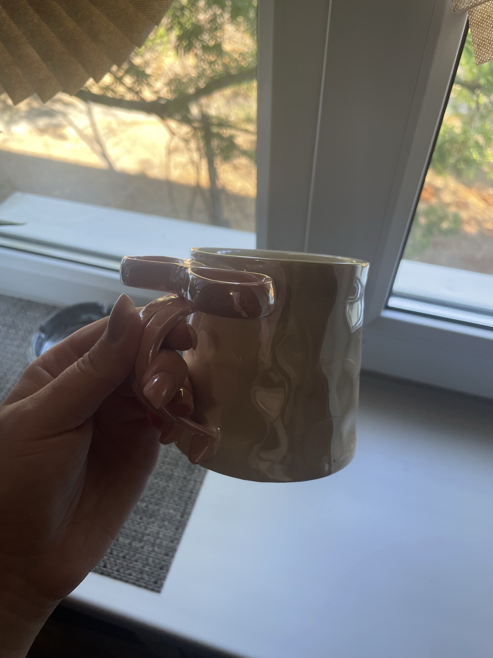 Фотография покупателя товара Кружка «Бантик», керамика, 350 мл, 8.5×9 см, белая - Фото 2