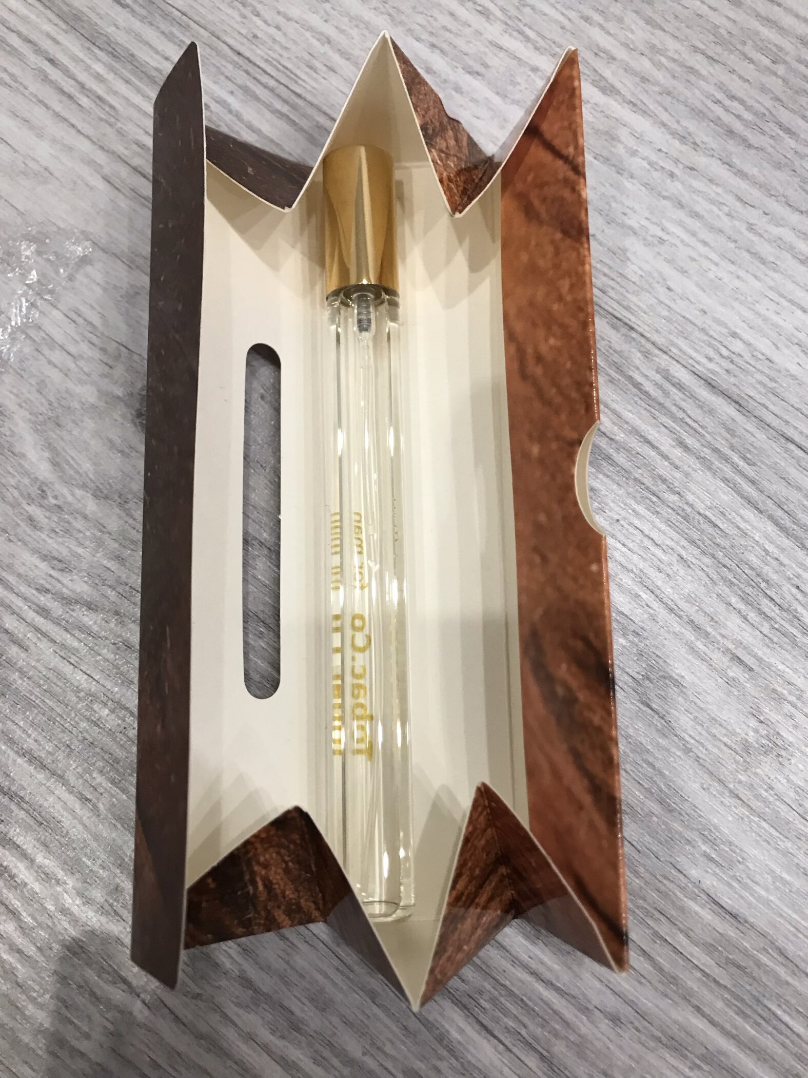 Фотография покупателя товара УЦЕНКА Парфюмерная вода мужская Tobac.Co (по мотивам R. Latour), 15 мл - Фото 3