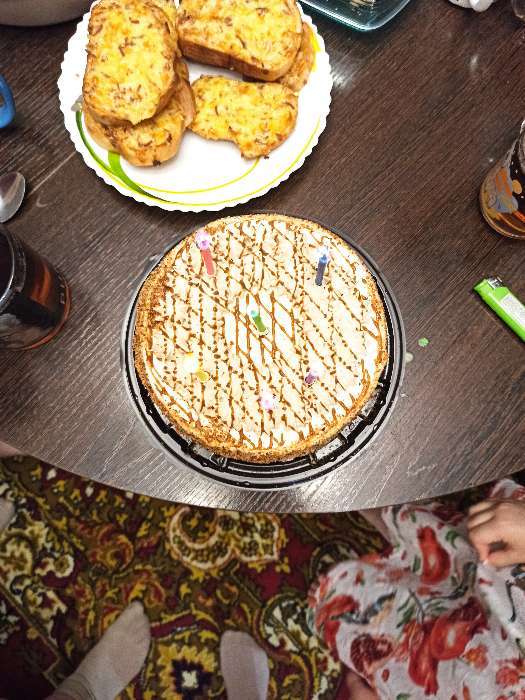 Фотография покупателя товара Набор свечей в торт 6 штук, с цветным пламенем, 6 см