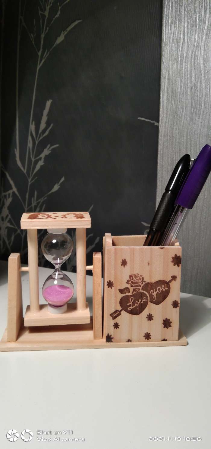 Фотография покупателя товара Песочные часы "Любовь  рисовать", сувенирные, с карандашницей, 9.5 х 13.5 см, микс - Фото 3