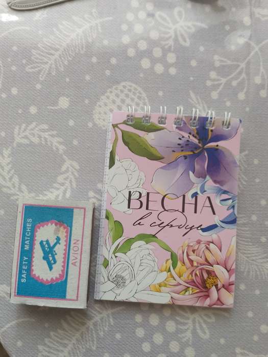 Фотография покупателя товара Блокнот А7, 32 л. в мягкой обложке, на гребне «Великих побед» - Фото 10