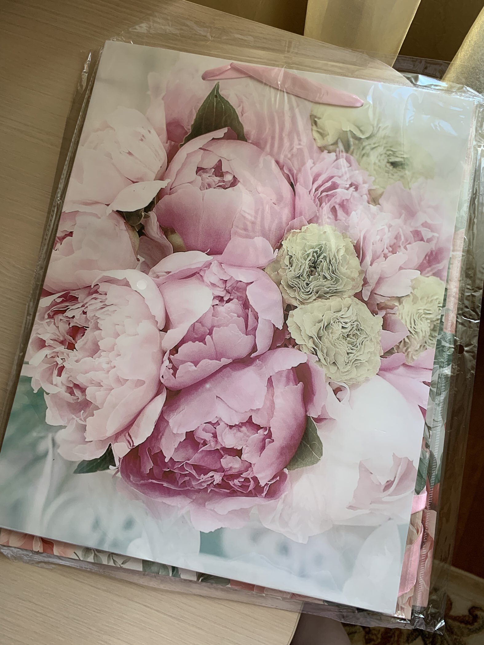 Фотография покупателя товара Пакет подарочный ламинированный, упаковка, «Радости!», L 31 х 40 х 11.5 - Фото 1