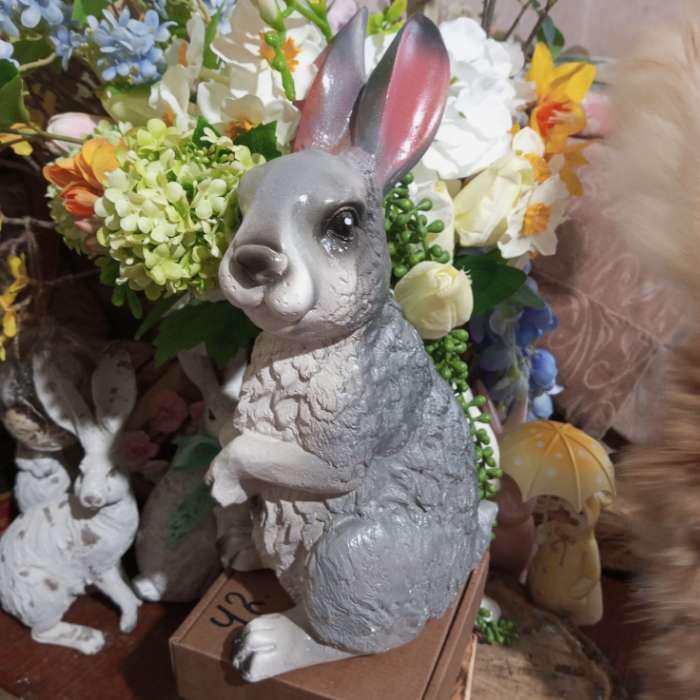 Фотография покупателя товара Садовая фигура из гипса «Заяц Вася», 33×15×17 см - Фото 2