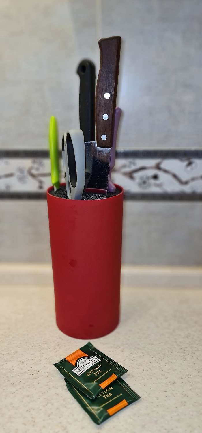 Фотография покупателя товара Подставка для ножей с наполнителем «Нео», 22×11 см, покрытие soft-touch, цвет красный - Фото 6