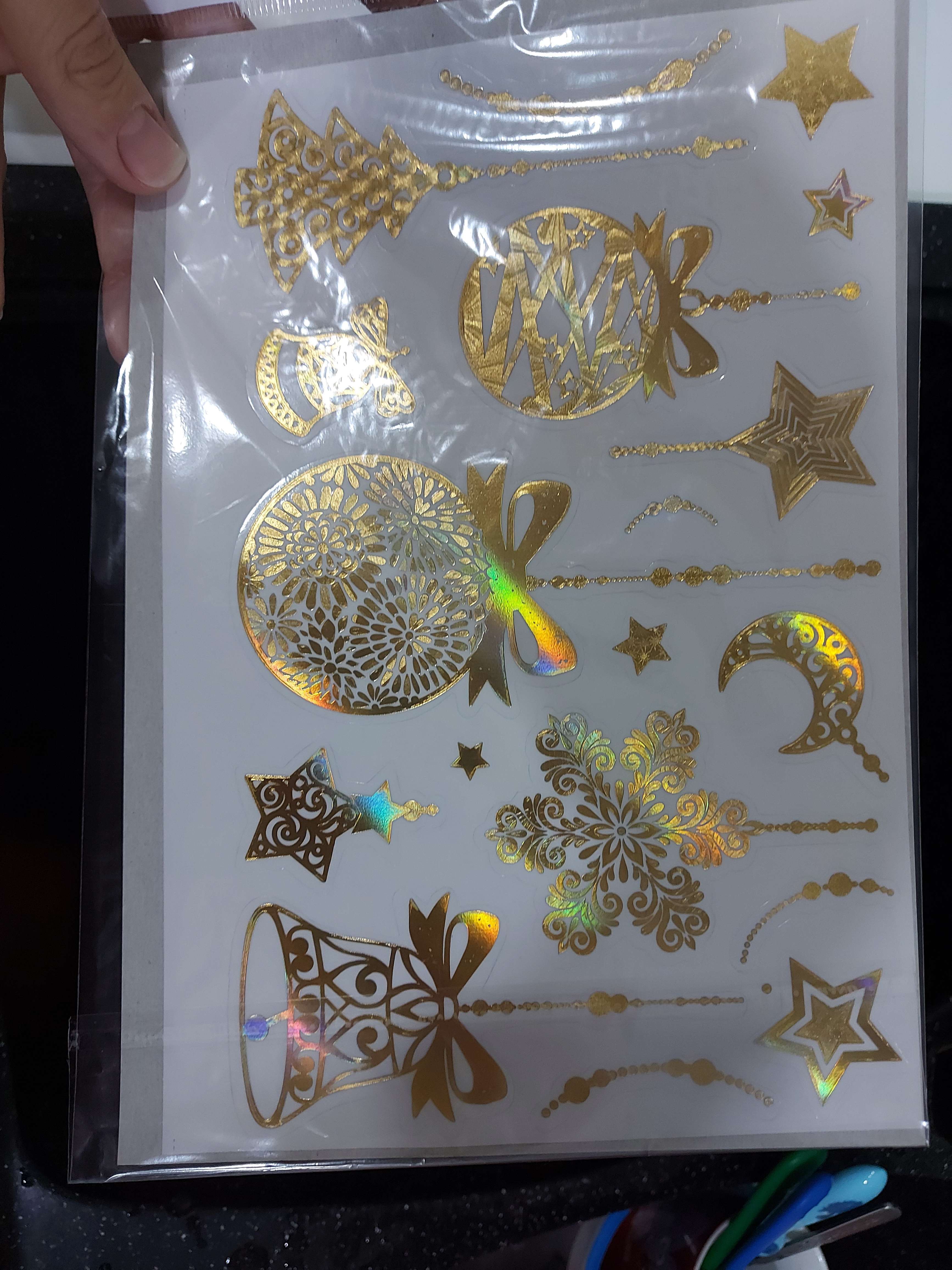 Фотография покупателя товара Набор наклеек "Новогодние украшения" золотая голографическая фольга, 16,7 х 24,6 см - Фото 1