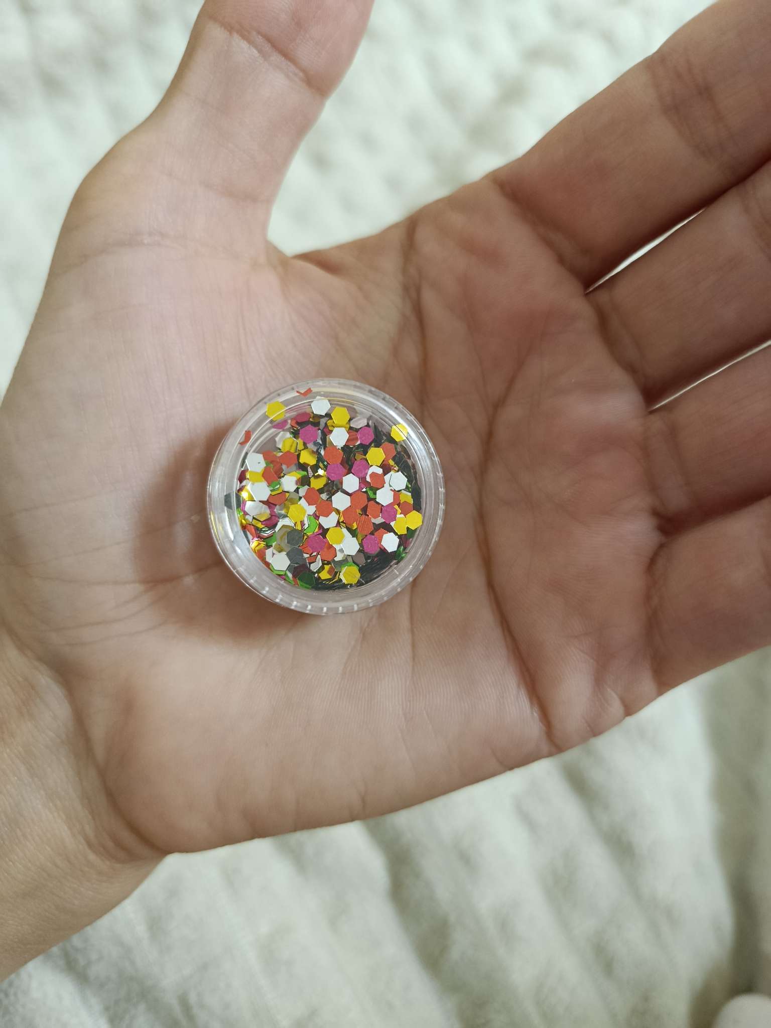 Фотография покупателя товара Блёстки для декора, крупные, разноцветные - Фото 1