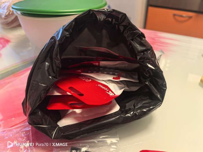 Фотография покупателя товара Брелок для ключей с номером телефона, пластиковый, чёрный - Фото 2