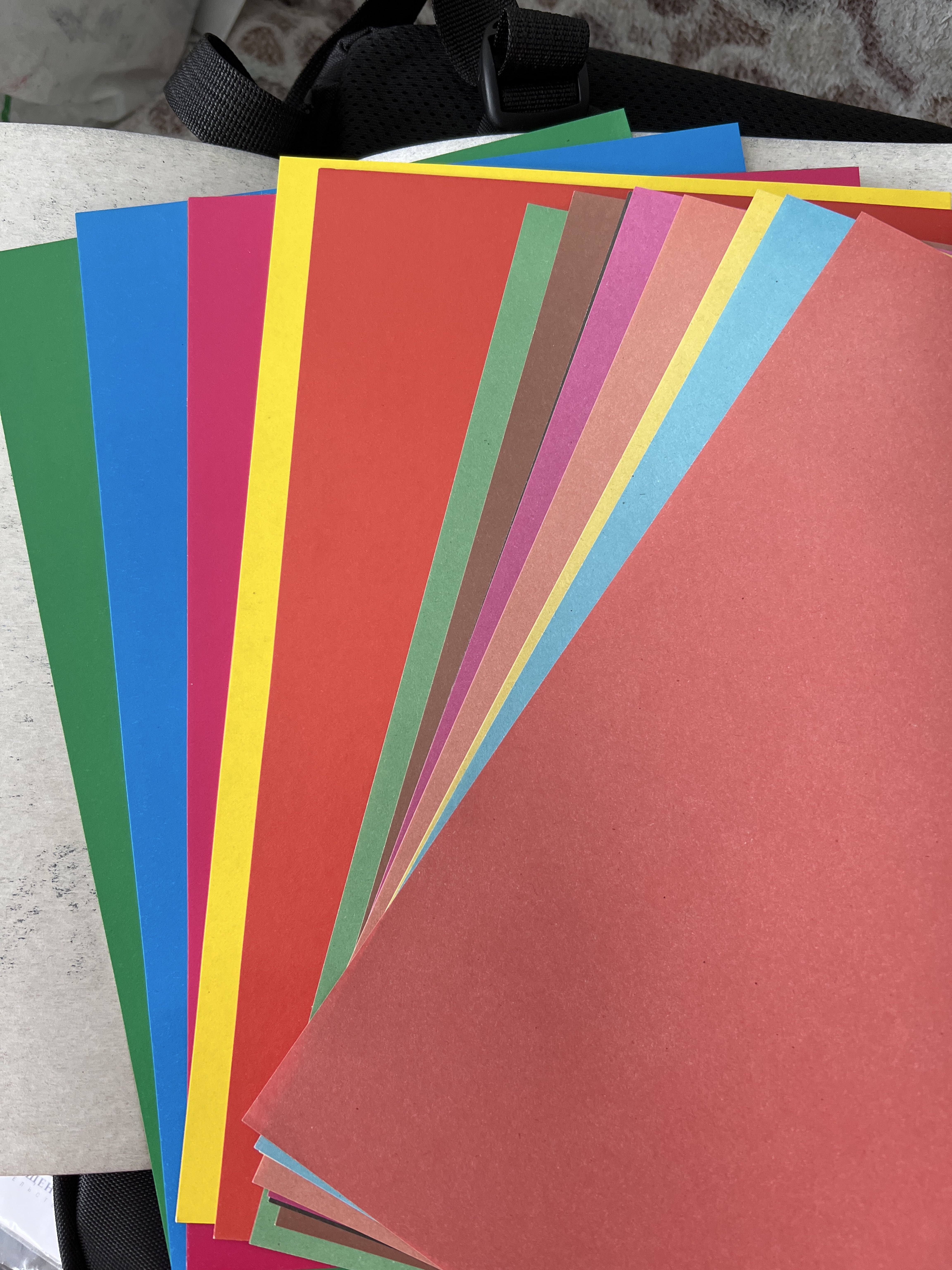 Фотография покупателя товара Набор для творчества «Гравити Фолз» А4, цветная бумага двусторонняя 8 листов, цветной картон односторонний 8 листов - Фото 2