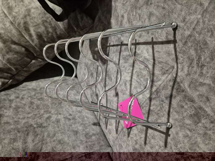 Фотография покупателя товара Подставка для крышек на 5 предметов Доляна, 22.5×20.5×16.5 см, хром - Фото 1