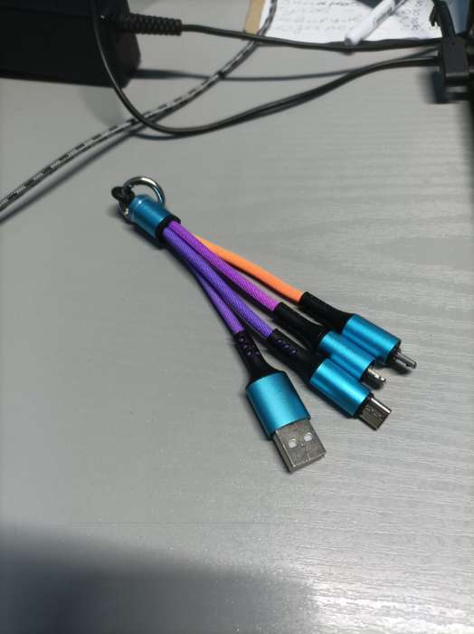 Фотография покупателя товара Кабель брелок 3 в 1, MicroUSB/Type-C/Lightning - USB, 2.4 А, разноцветный - Фото 2