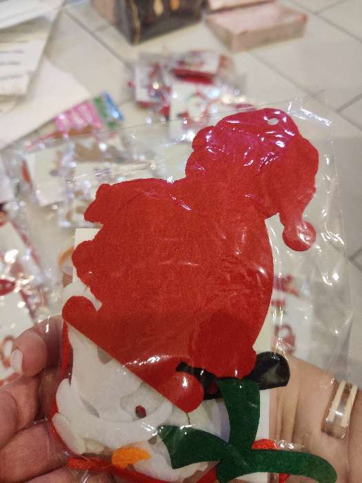Фотография покупателя товара Набор для творчества - создай ёлочное украшение из фетра «Снеговик с подарком» - Фото 4