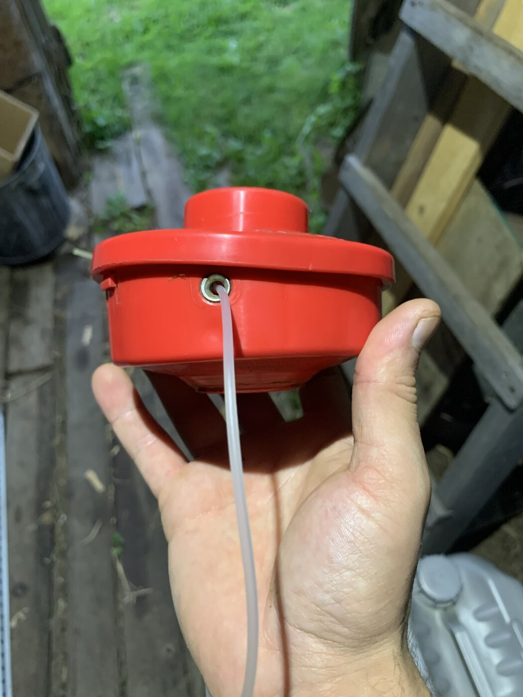 Фотография покупателя товара Катушка для триммера ТУНДРА, полуавтоматическая, леска 1.6-3 мм, М10×1.25 мм - Фото 3