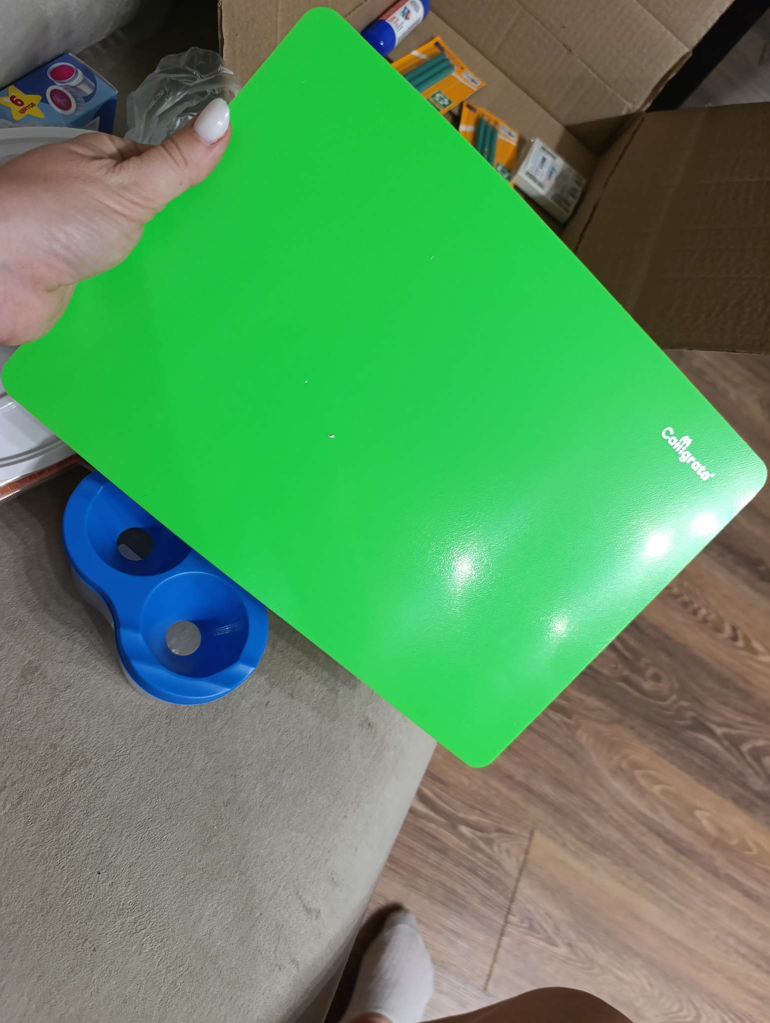 Фотография покупателя товара Доска для лепки пластиковая А4, Calligrata TOP «Яркое творчество», неон зелёный - Фото 1