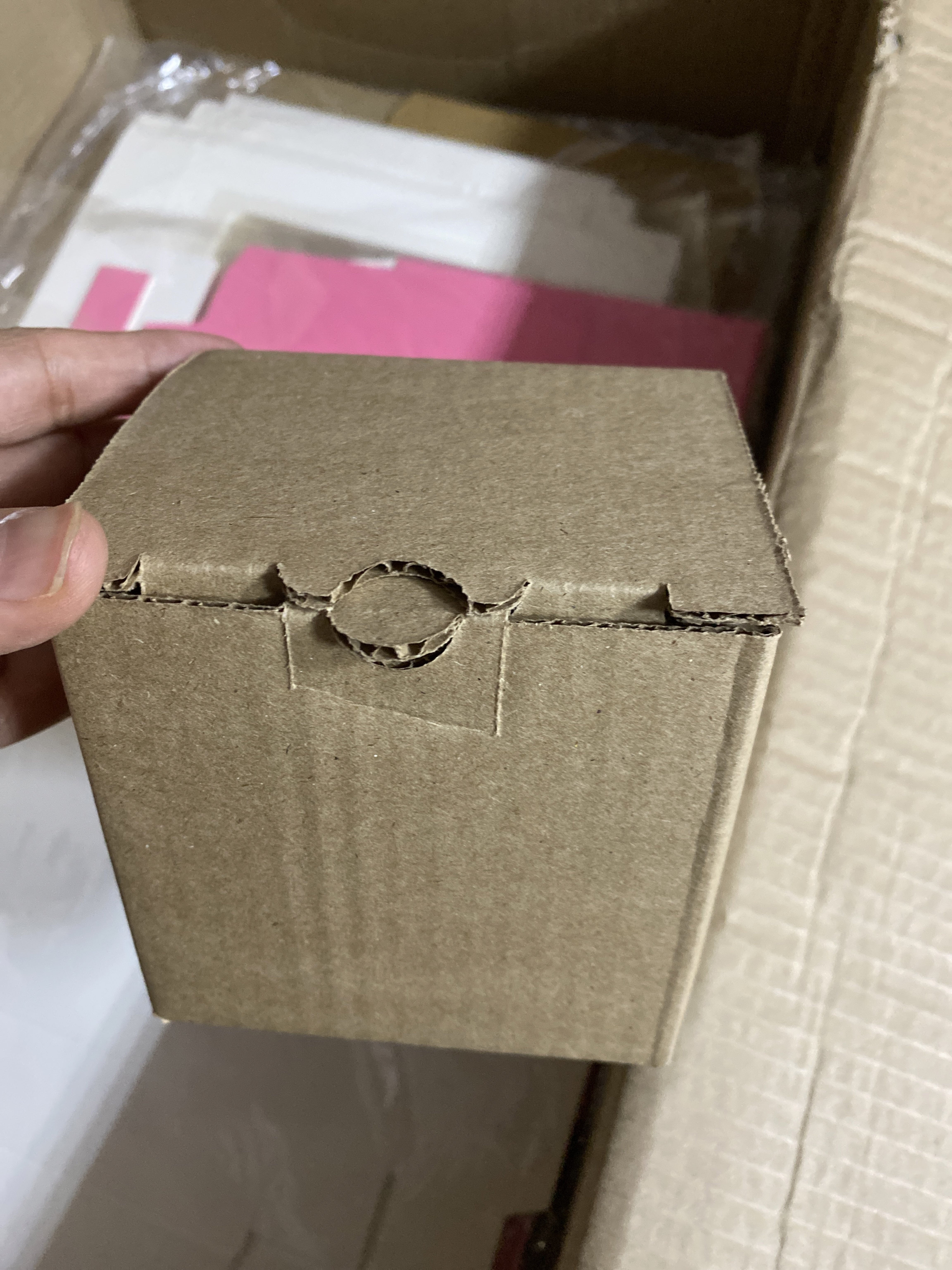 Фотография покупателя товара Коробка под кружку, для упаковки и хранения, бурая, 10×8×10 см - Фото 14