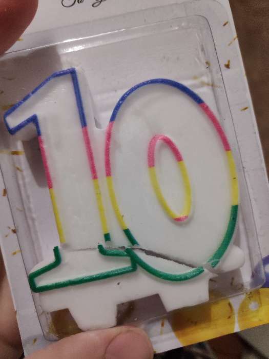 Фотография покупателя товара Свеча для торта «‎Юбилейный ГИГАНТ», цифра "10", ободок цветной, 7,5 см - Фото 1