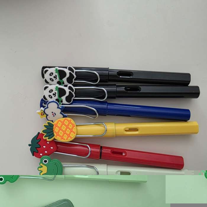 Фотография покупателя товара Набор цветных карандашей Calligrata, 6 цветов, вечные, резиновый декор - Фото 6