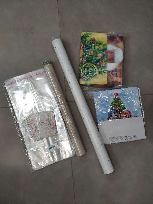 Фотография покупателя товара Бумага упаковочная крафтовая «Снегопад», 50 × 70 см - Фото 2