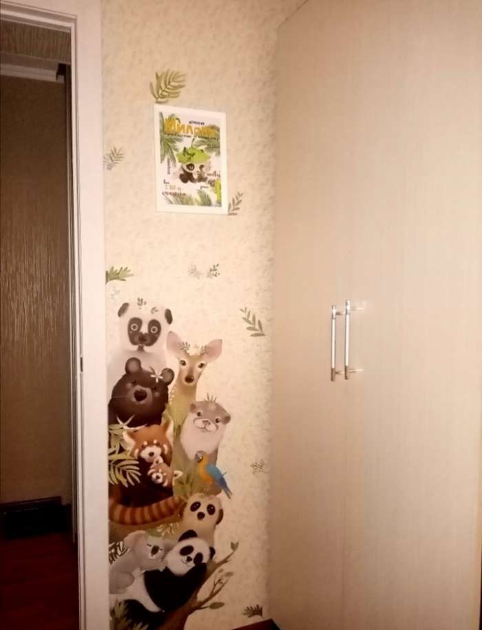 Фотография покупателя товара Наклейка интерьерная «Редкие звери», 30×90 см, набор 2 листа - Фото 1