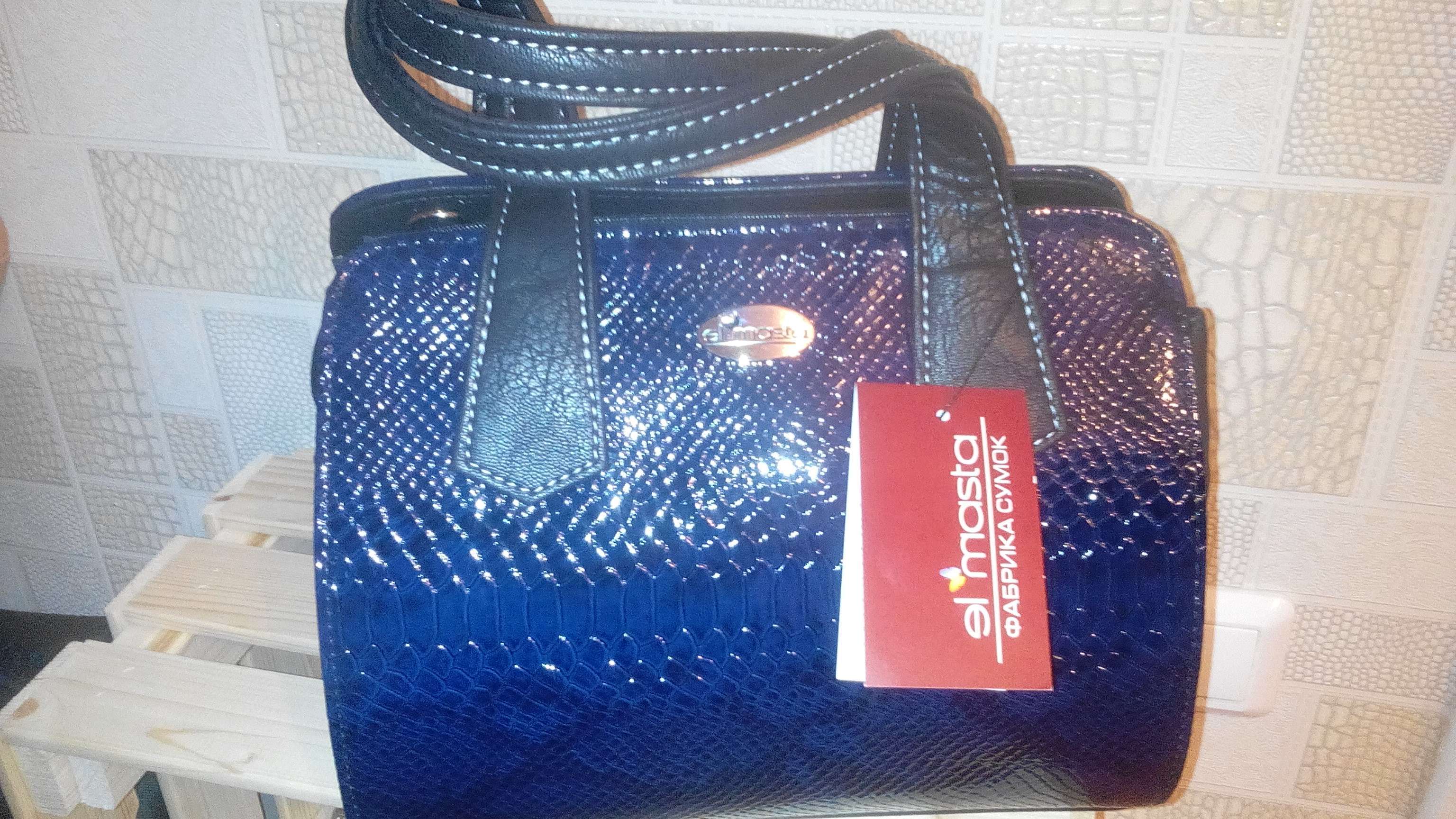 Фотография покупателя товара Сумка женская, отдел на молнии, наружный карман, змея, цвет синий/чёрный - Фото 1